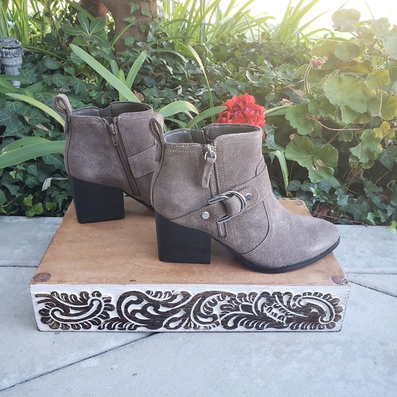 Stylish Marc Fisher Suede Harness Booties - Picture 5 of 10